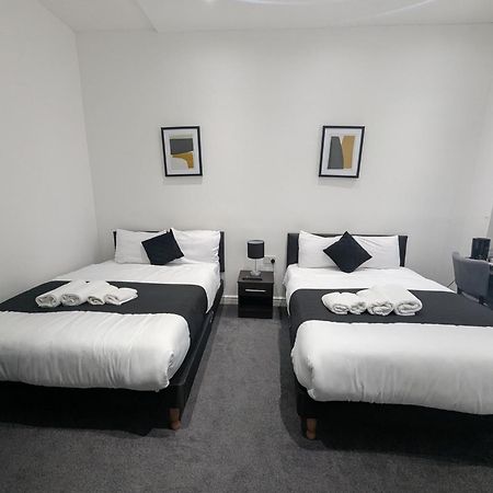 Oyo Firs Lodge London Heathrow Hounslow Ngoại thất bức ảnh