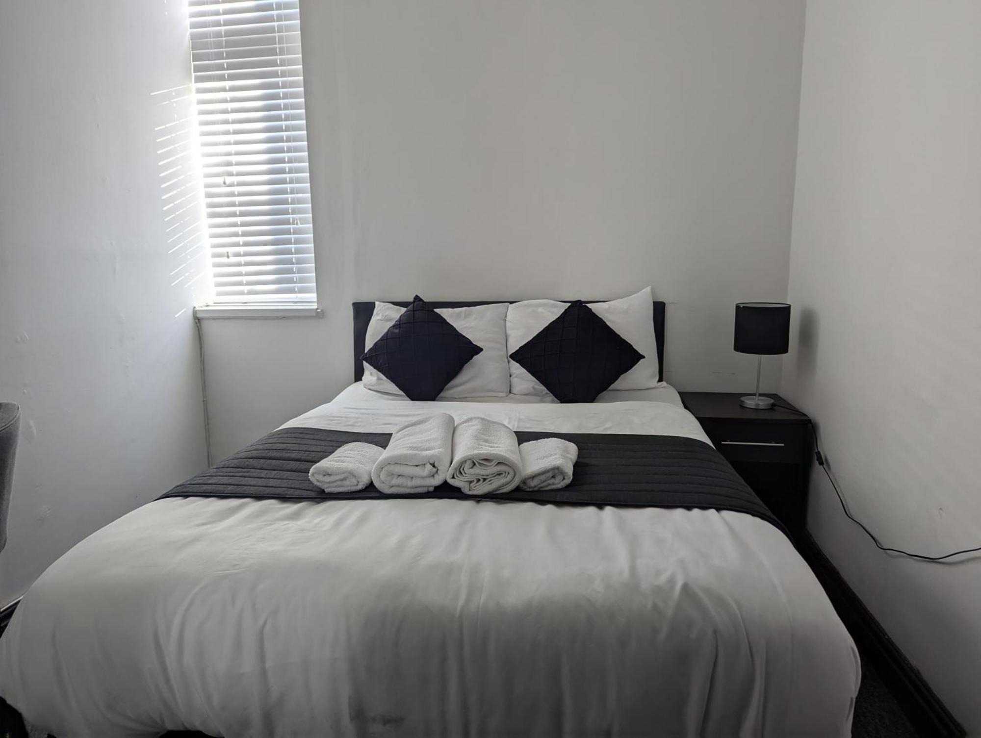 Oyo Firs Lodge London Heathrow Hounslow Ngoại thất bức ảnh