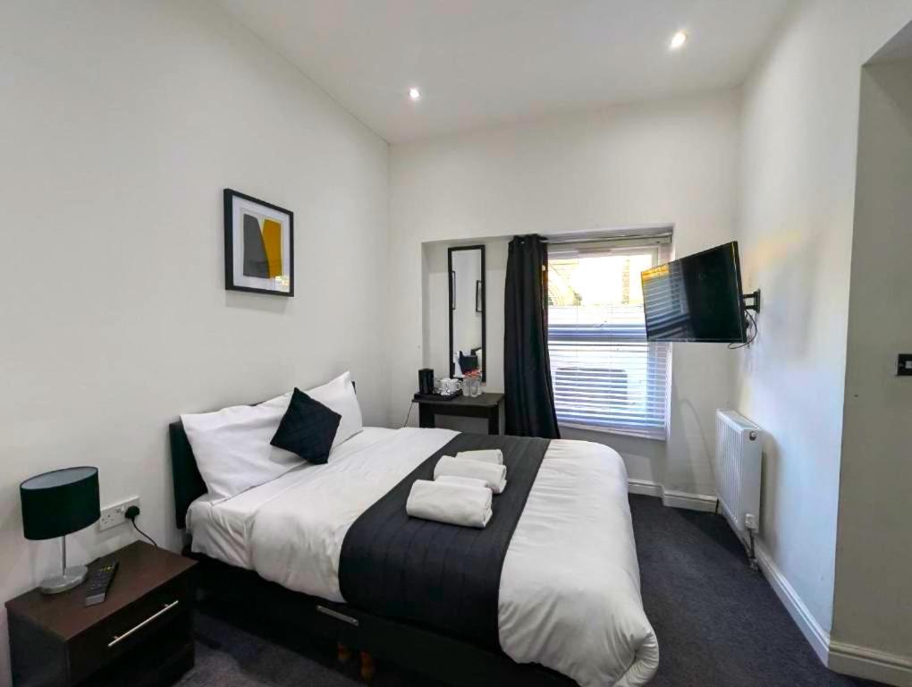 Oyo Firs Lodge London Heathrow Hounslow Ngoại thất bức ảnh