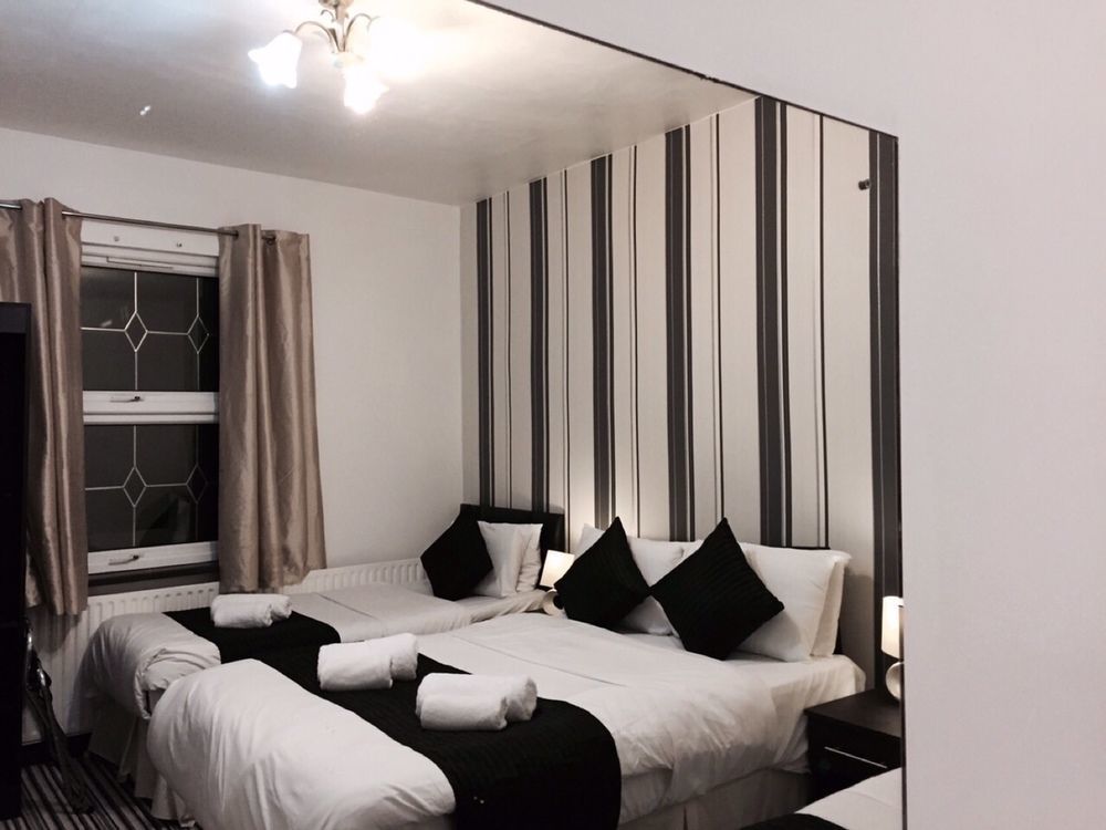 Oyo Firs Lodge London Heathrow Hounslow Ngoại thất bức ảnh